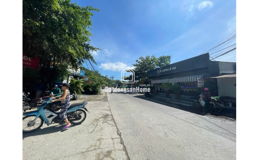 Bán Đất Mặt Tiền Phong Châu, 247m², Hướng Nam, Đường 20m – Giá Tốt